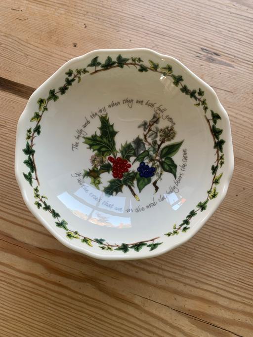  — Portmeirion Holly and Ivy bon Bon dish