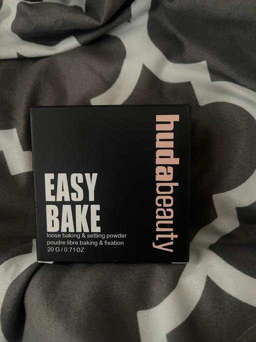  — Huda beauty easy bake brand new unopened
