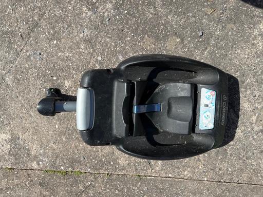  — Isofix car seat base maxi cosy
