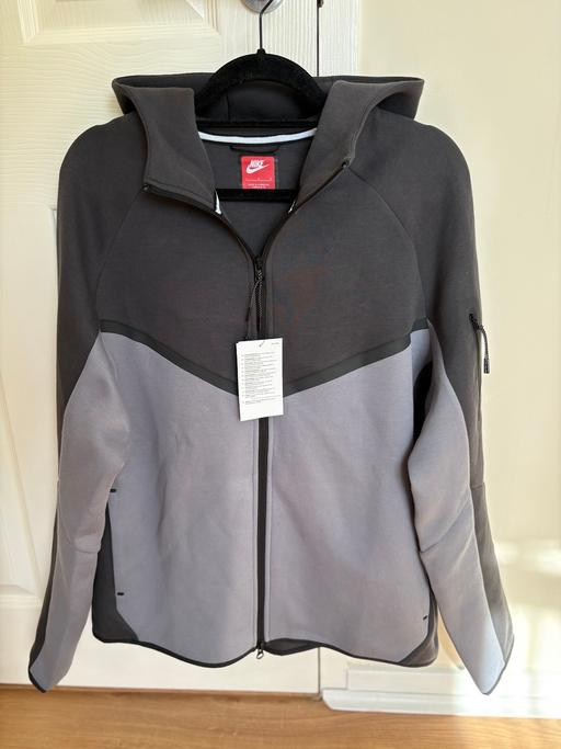  — Tech Fleece Windrunner Colour Block Hoodie