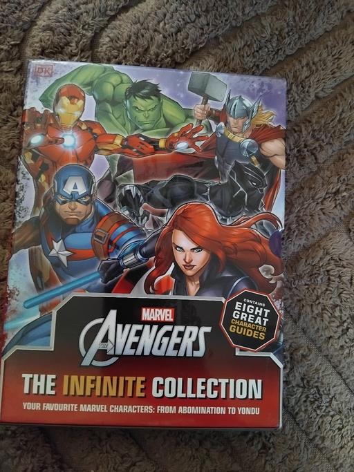  — 8 piecs book set a marvel avengers