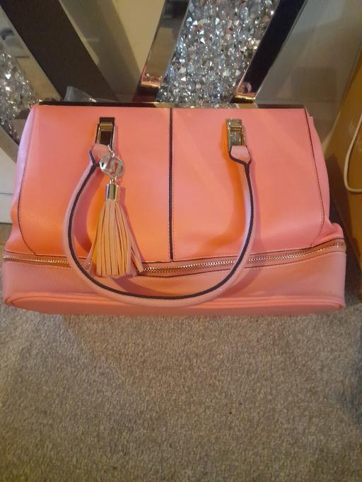  — River island handbag