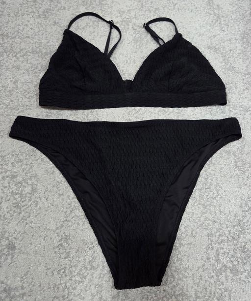  — Size 16-18 H&M black bikini