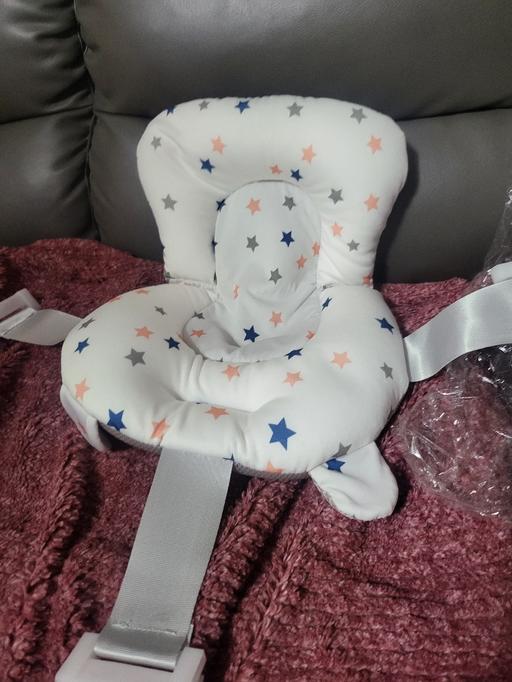  — Jiawu star-patterned baby bath support cushio