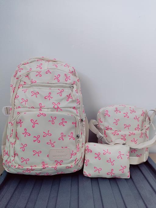  — Backpack set of 3