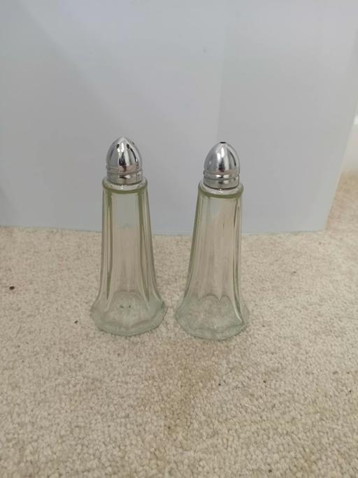  — Glass Salt & Pepper Shakers & Mills