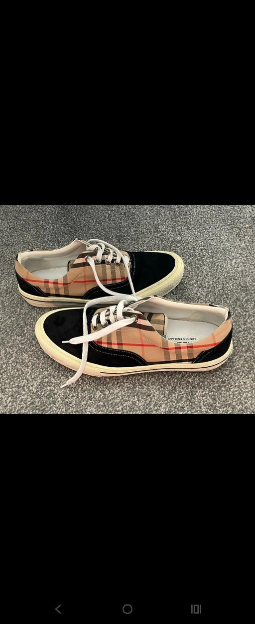  — Burberry Wilson sneakers