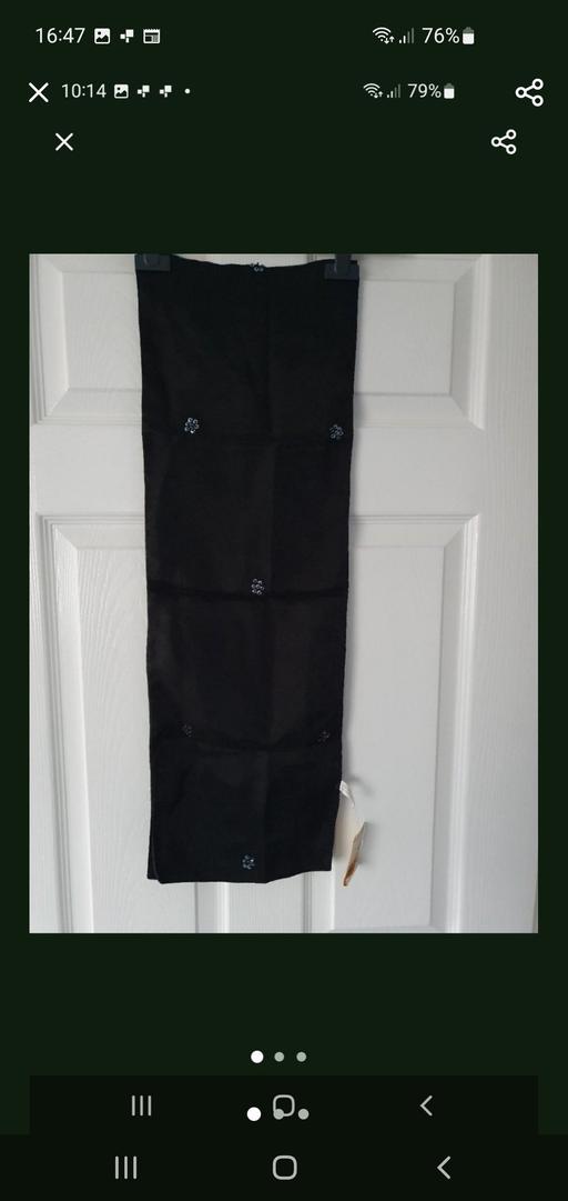  — ladies scarf/wrap NEW