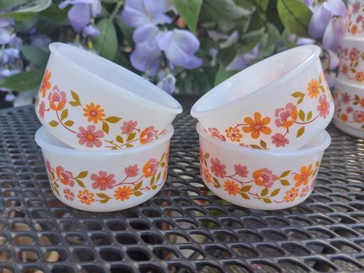  — VINTAGE PYREX ARCOPAL SCANIA SOUFFLE DISHES
