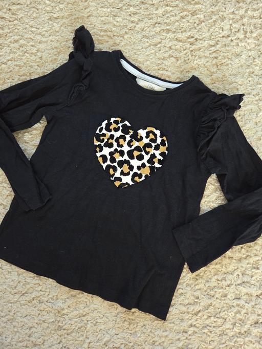  — Age 4-5 PEACOCKS top