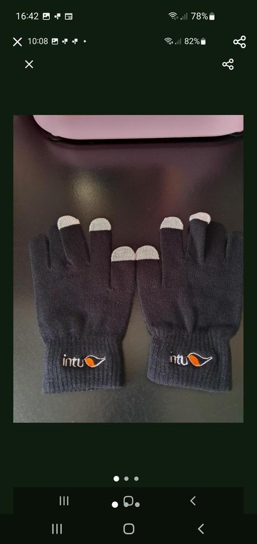 — touchscreen gloves NEW