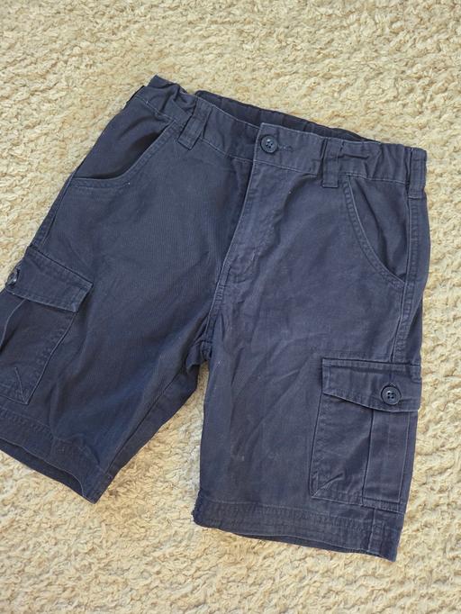  — Age 9-10 MOUNTAIN WAREHOUSE navy shorts