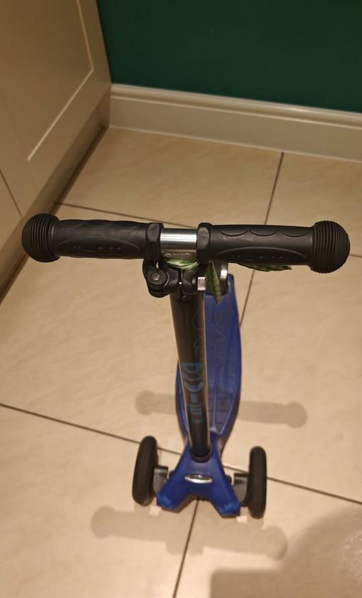  — Maxi Micro Scooter - 3 wheel