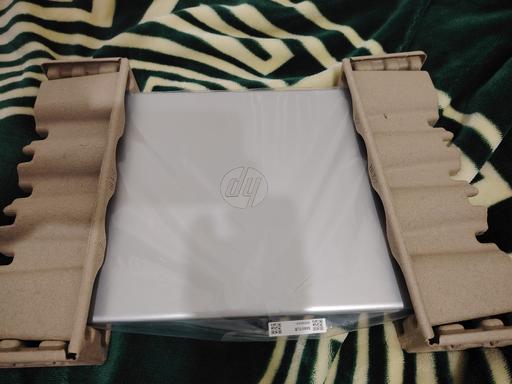  — HP laptop silver (Brand new)