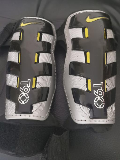  — Nike Football Shin Guards – Size S