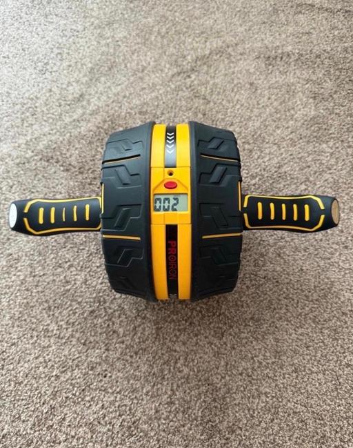  — Ab Wheel Roller.
