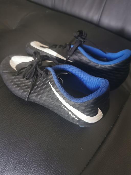  — Nike Hypervenom football boots + socks