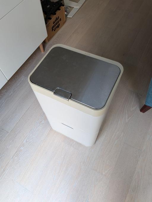  — Joseph Joseph Waste and Recycling Bin