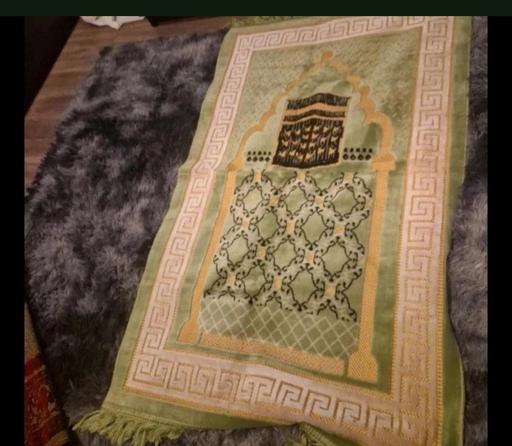  — Green Pray Mat