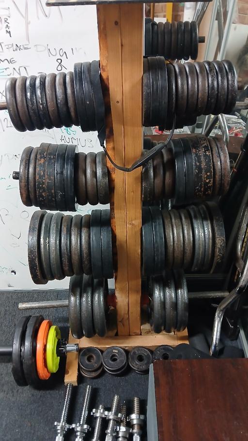  — well over 300kg of weights and bench