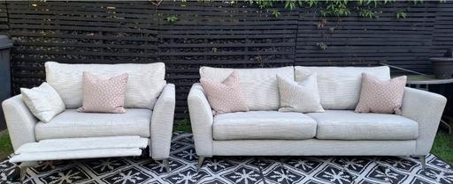  — DFS Libby Sofas..3&1..Mint Cond.