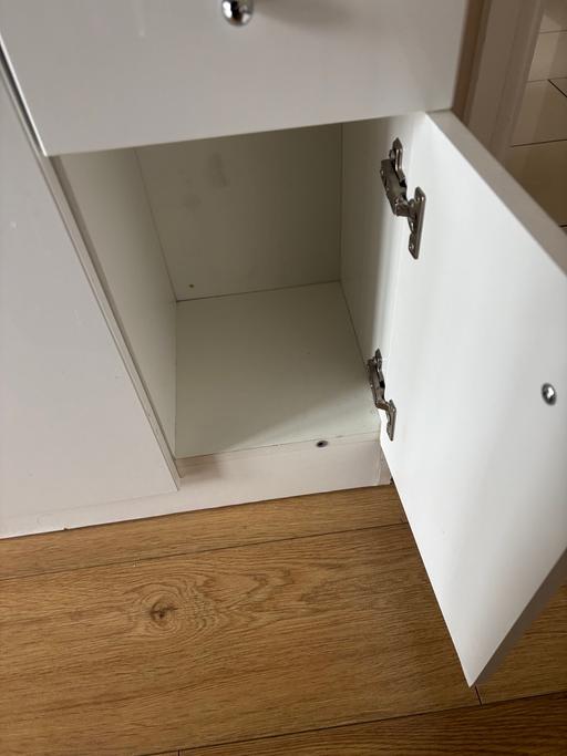  — Basin Vanity Unit