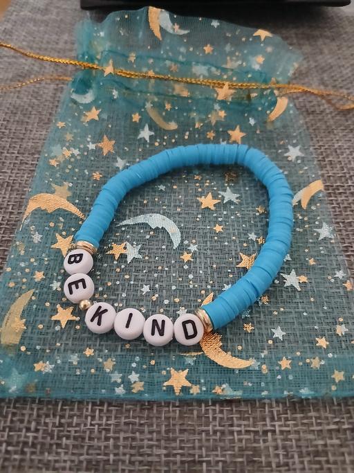 — Be Kind Braclet/Bag New0
