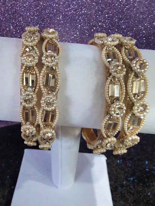  — women jewellery