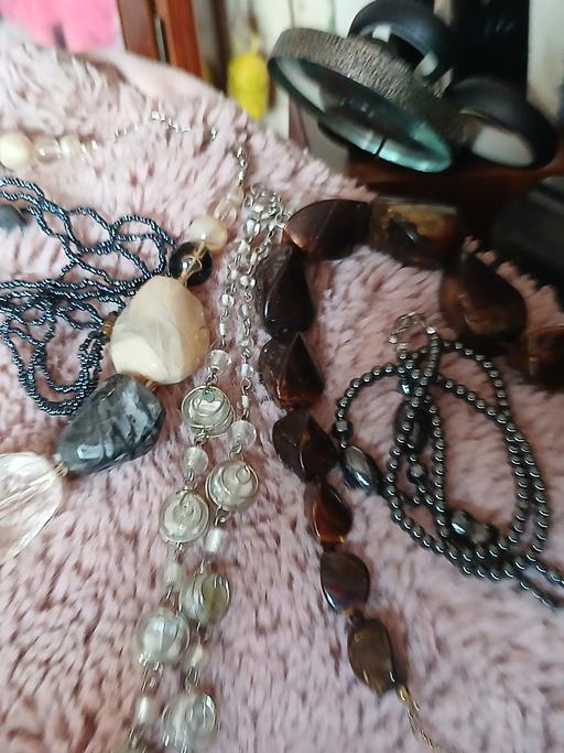  — 5 retro necklaces