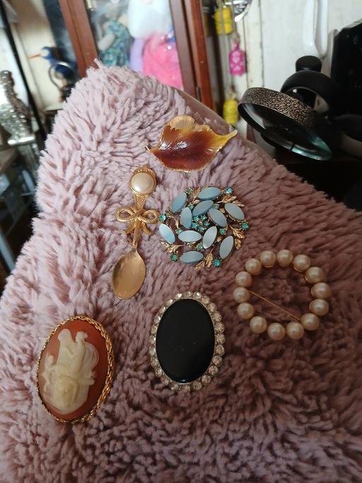  — 6 broaches