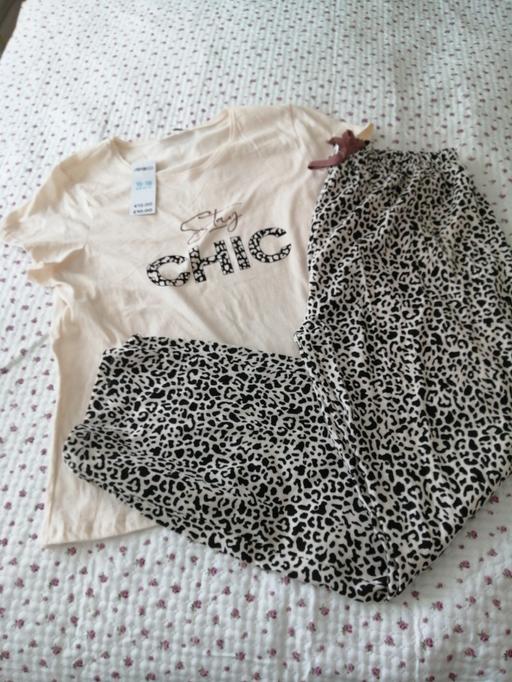  — ladies Pj's size *16/18*