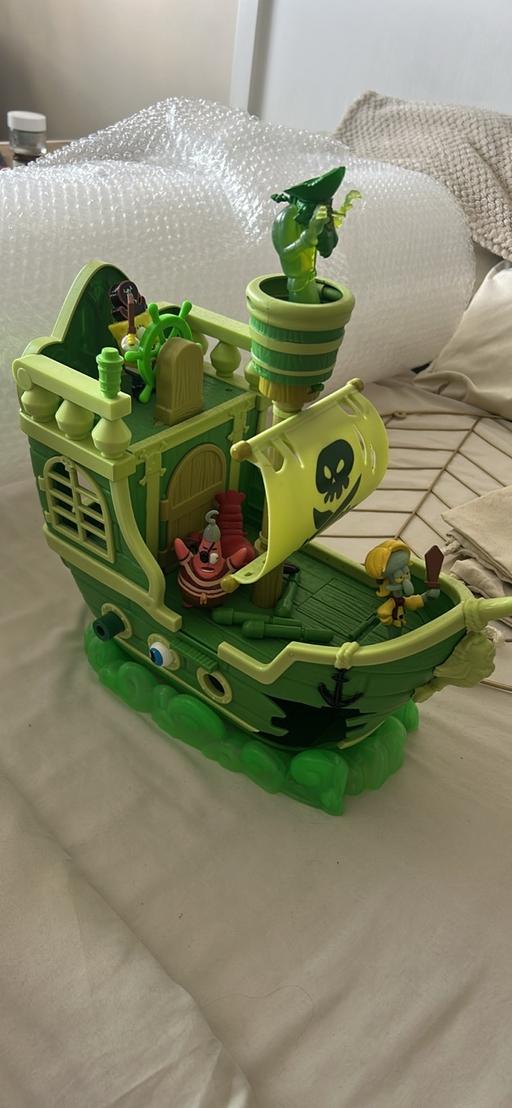 — SpongeBob pirate ship from new film