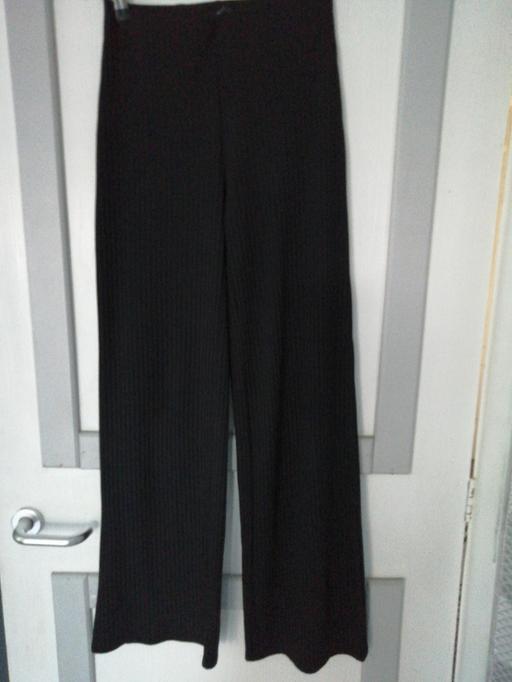  — ladies trousers size *6*
