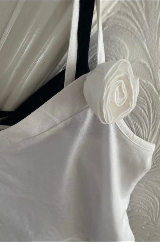  — Ladies summer tops size 14-16