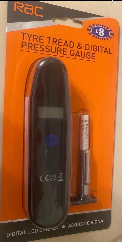  — Tyre tread & pressure gauge