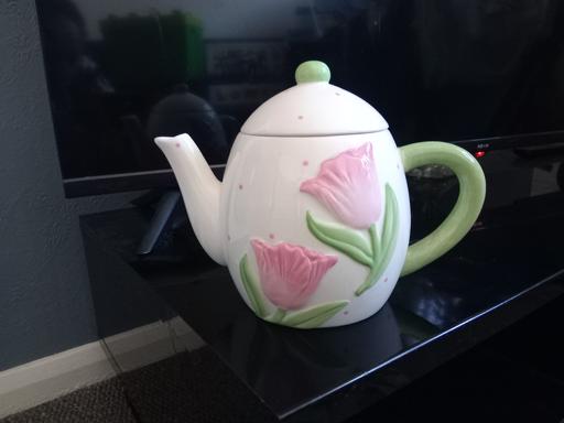  — Floral Teapot