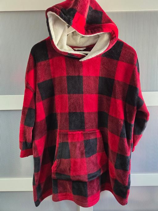  — Age 9-10 M&S oodie