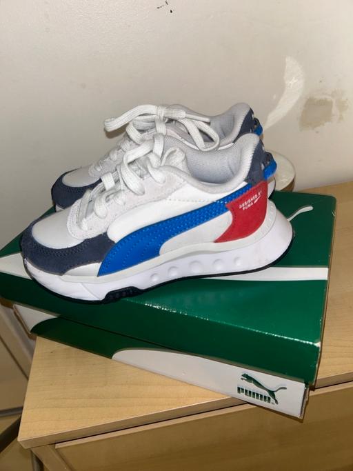  — Kids trainers