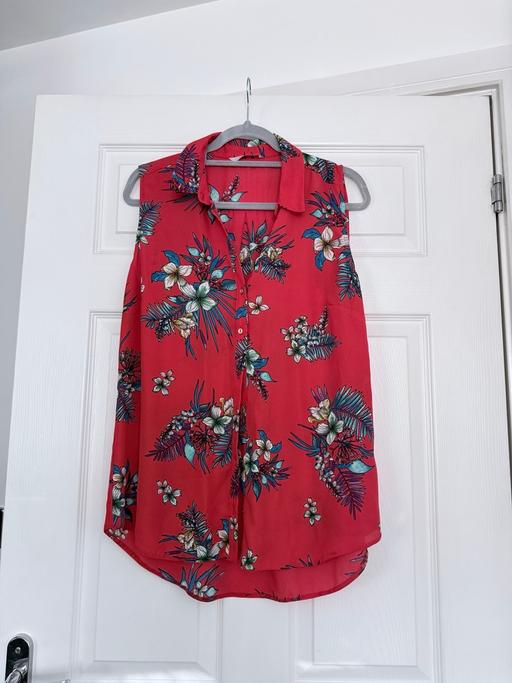  — Summer top
