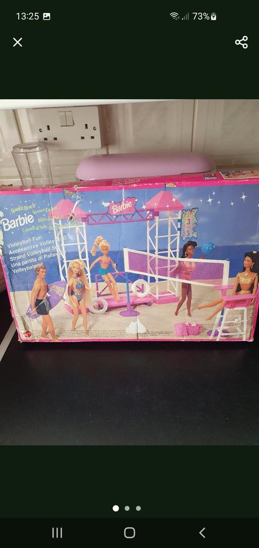  — vintage barbie sparkle beach volleyball plays