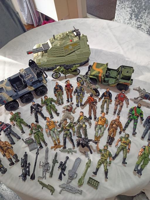  — JOB-LOT OF LANARD THE CORPS + CHAP MEI.