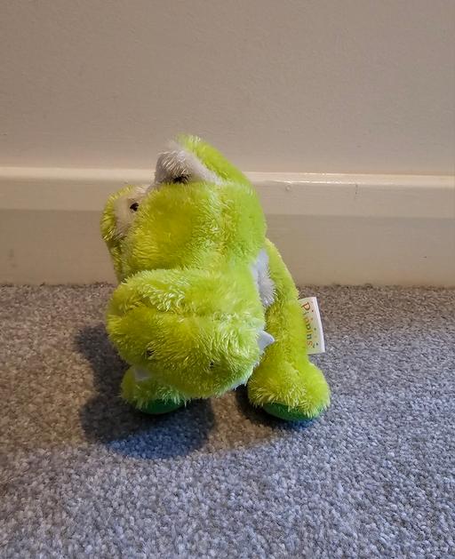  — Cute, soft crocodile plushie
