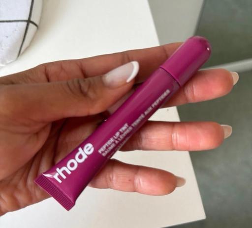  — Liptint Rhode