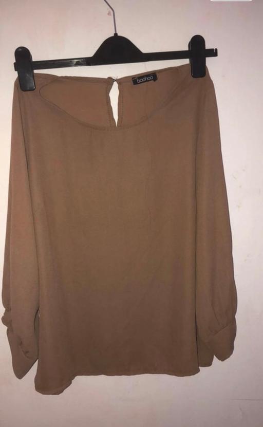  — Women’s top