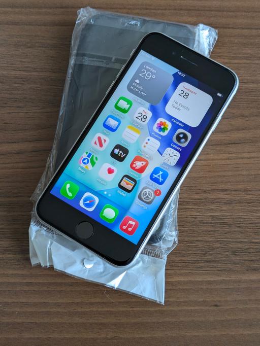  — unlocked iPhone SE 2nd Gen 64GB iOS 26