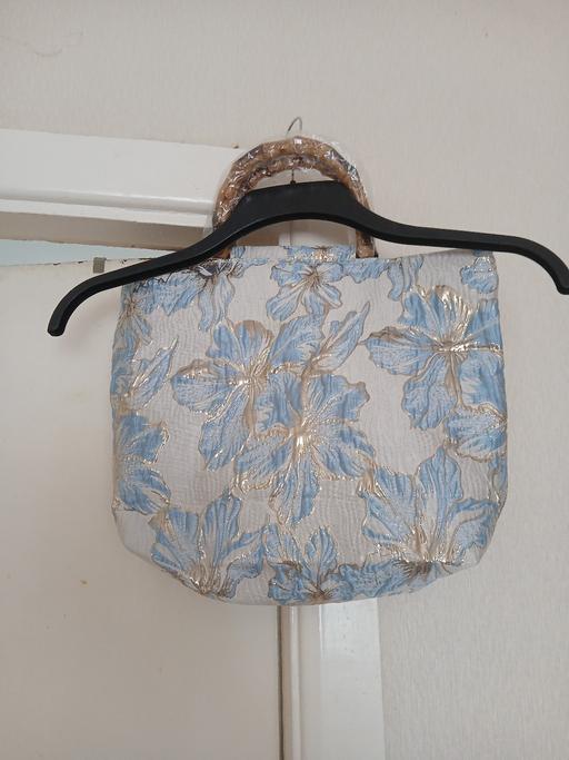  — New Handbag