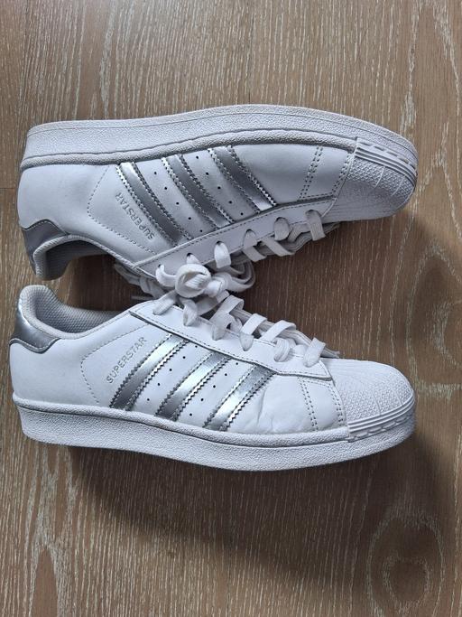  — Adidas women's Superstar trainers