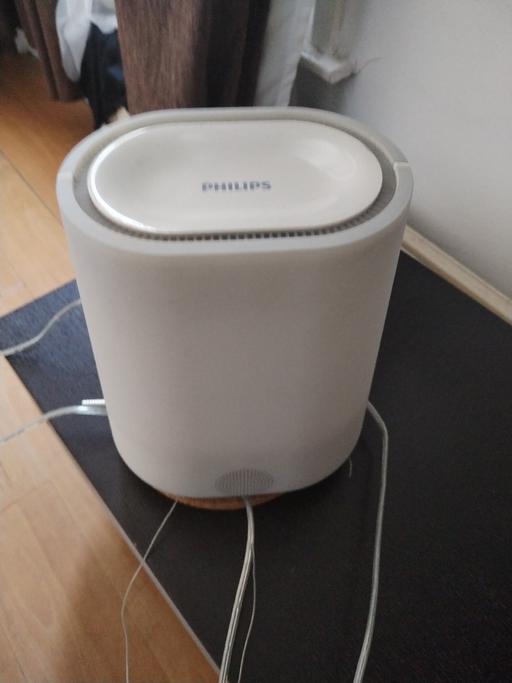  — Philips Wake up Radio with light