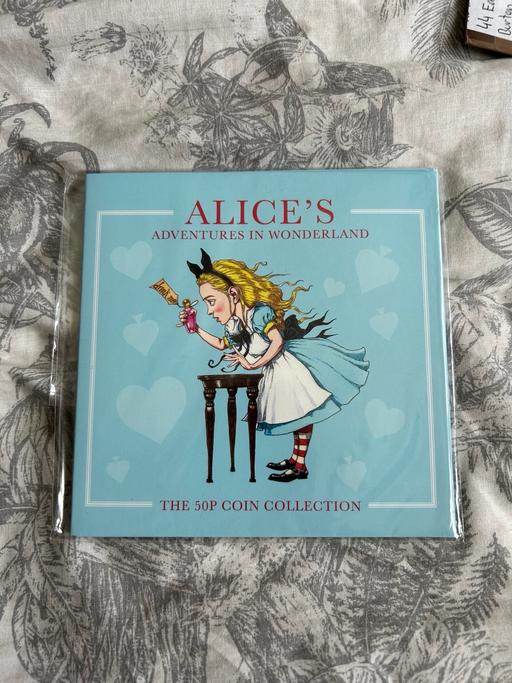  — Alice in wonderland 50p coin set