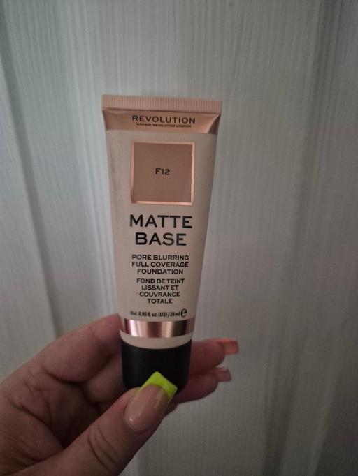  — new Revolution Matte Base Foundation